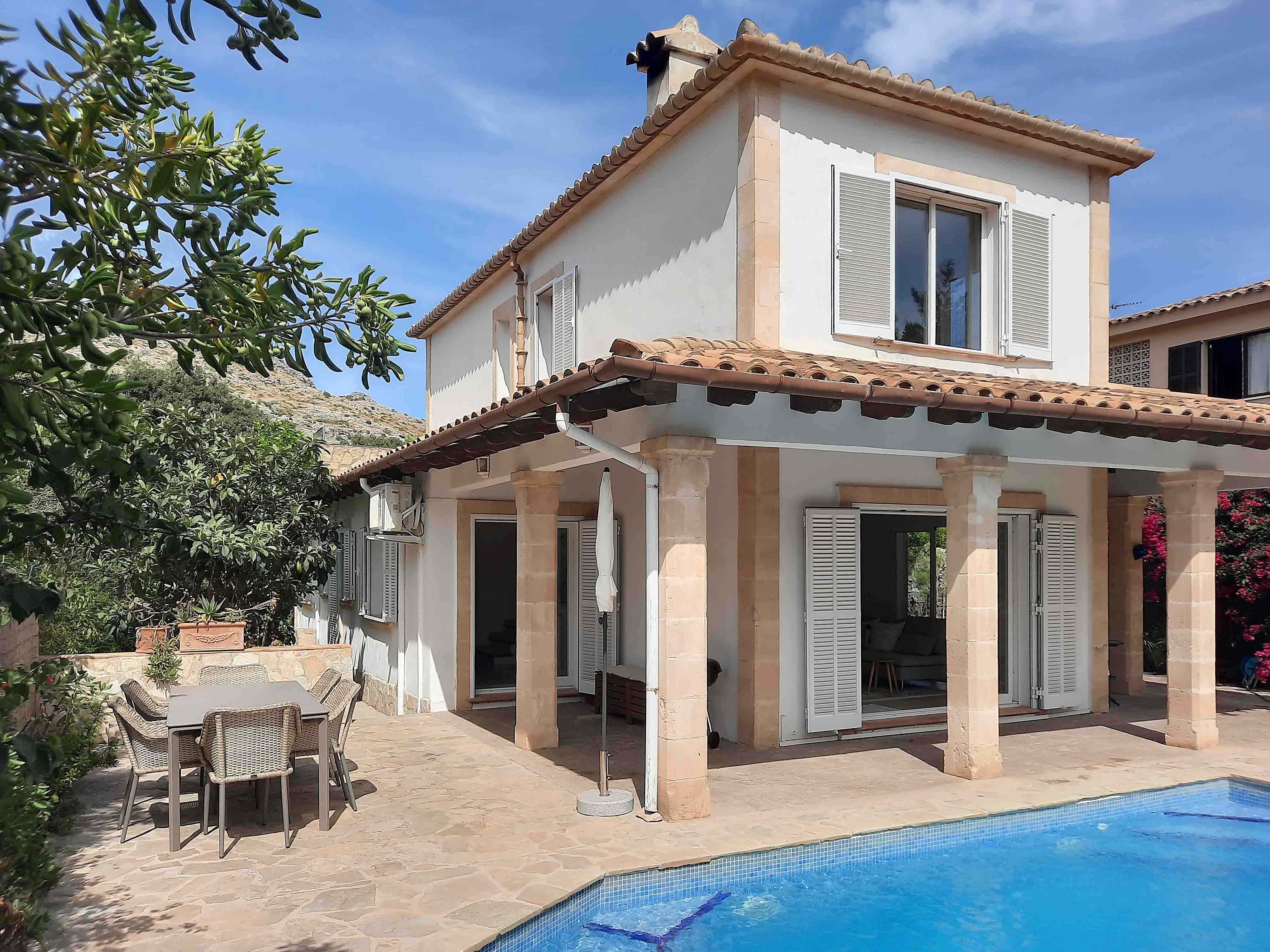 beautiful house with pool